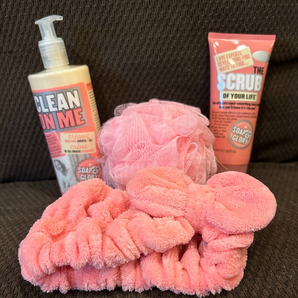 Soap and Glory Gift set NWOT